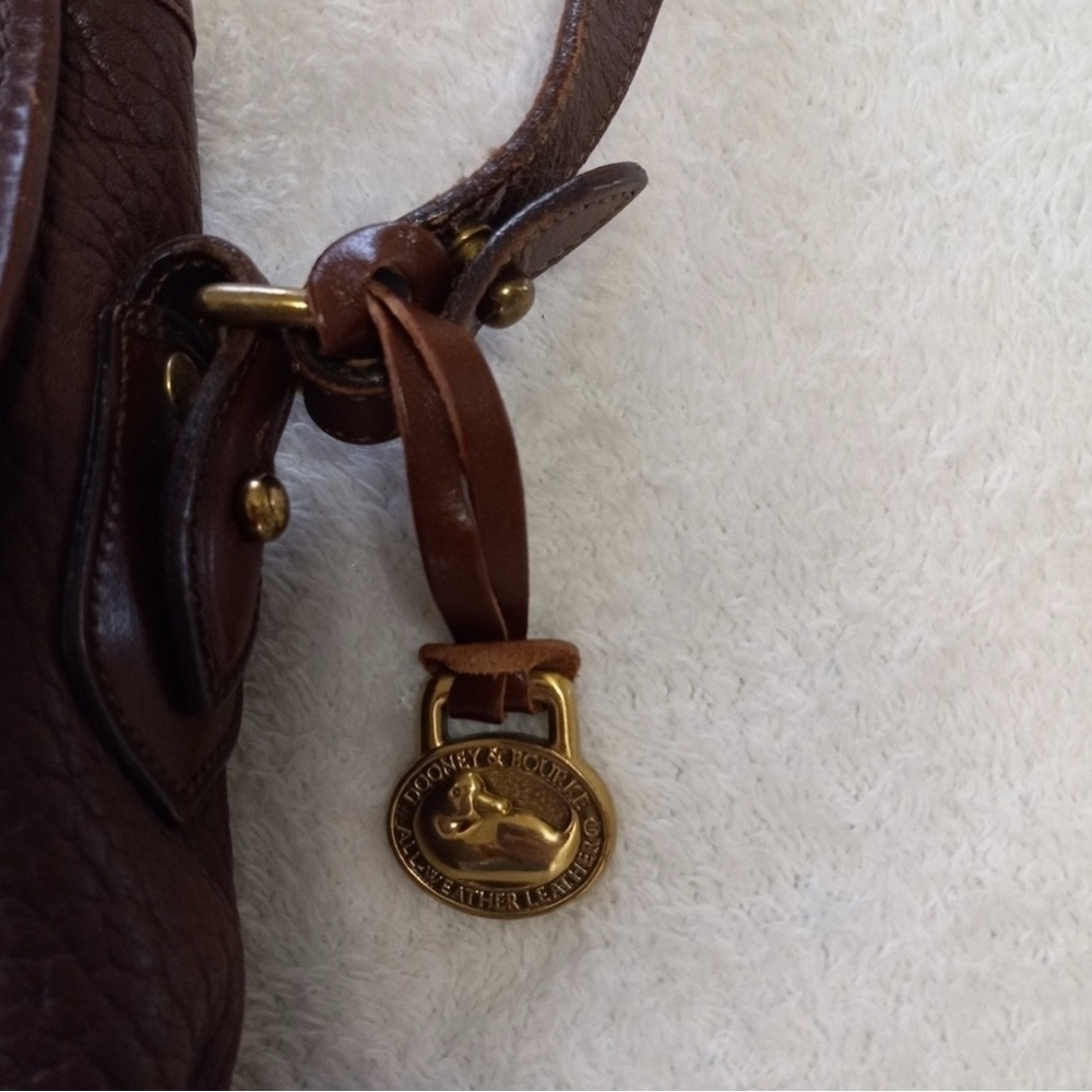 Vintage Dooney & Bourke All Weather Leather Brown Pebbled Crossbody Purse - Picture 3 of 13